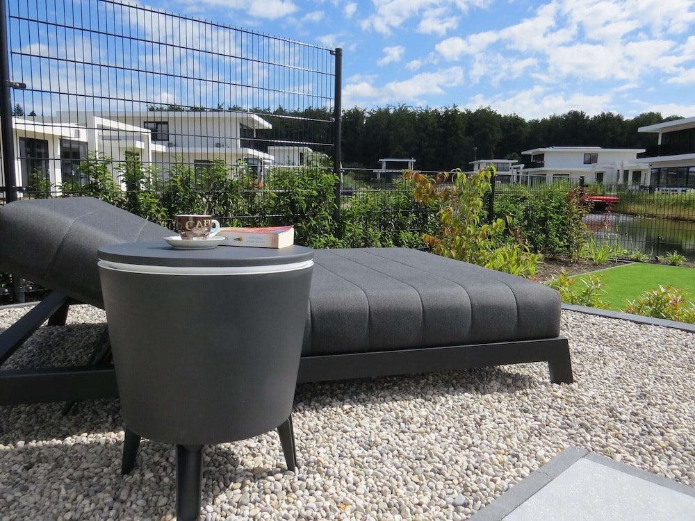 Photo 32