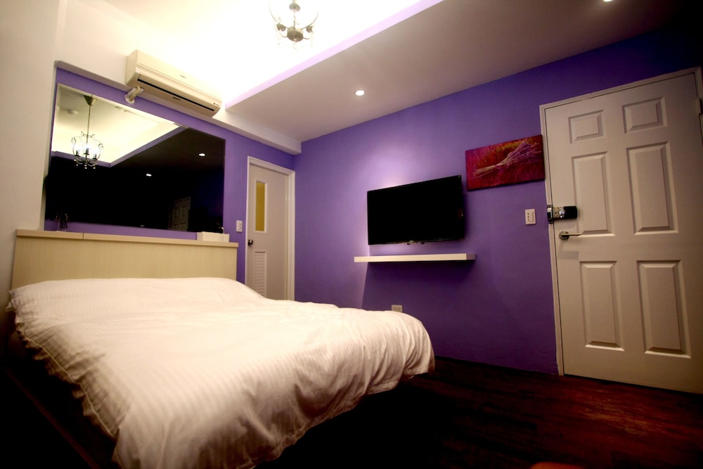 Rainbow Nest Hostel