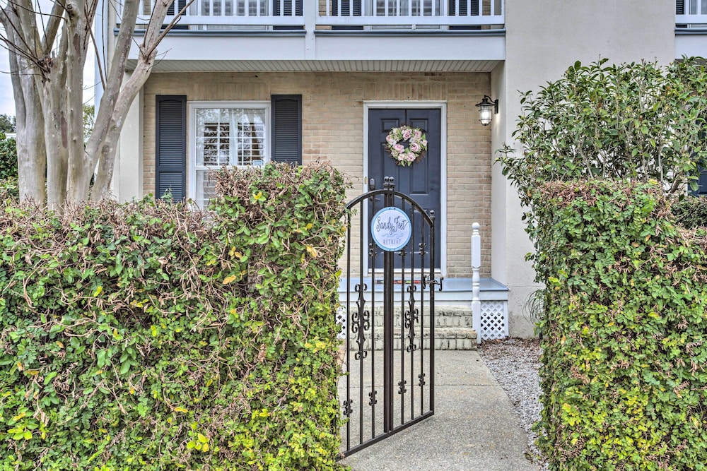 Old Town Bay St Louis Townhome: Walk to Beach view 4