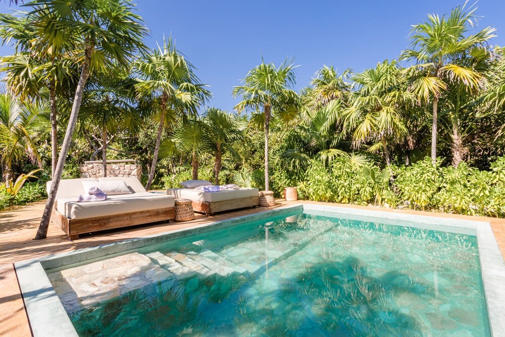 Anana Casa Kaab Kaan Rooftop Pool Beachfront