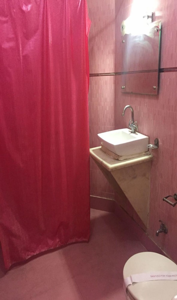 ADB Rooms Hotel India International Dx