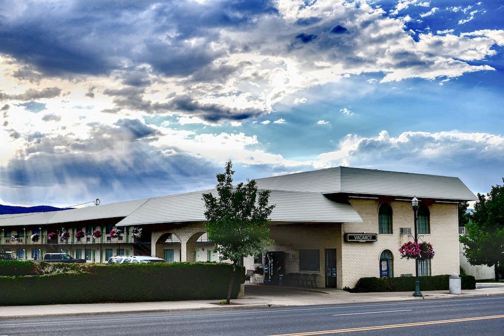 Manti Country Village Motel view 2