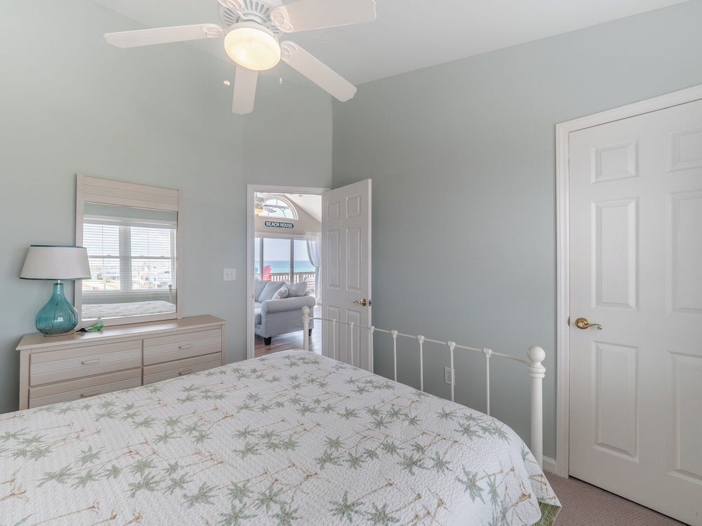 The Beachcomber by Topsail Realty
