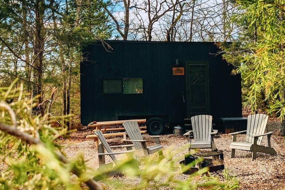 Postcard Cabins Talladega Valley, Outdoor Collection by Marriott Bonvoy