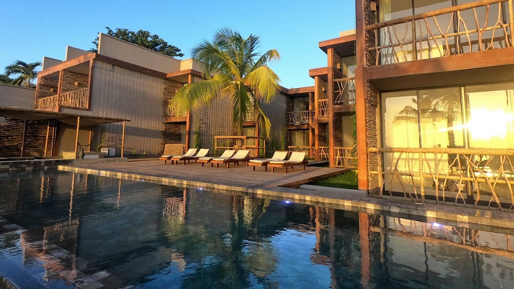 Hotel Apenunga Eco Hotel - Image 1