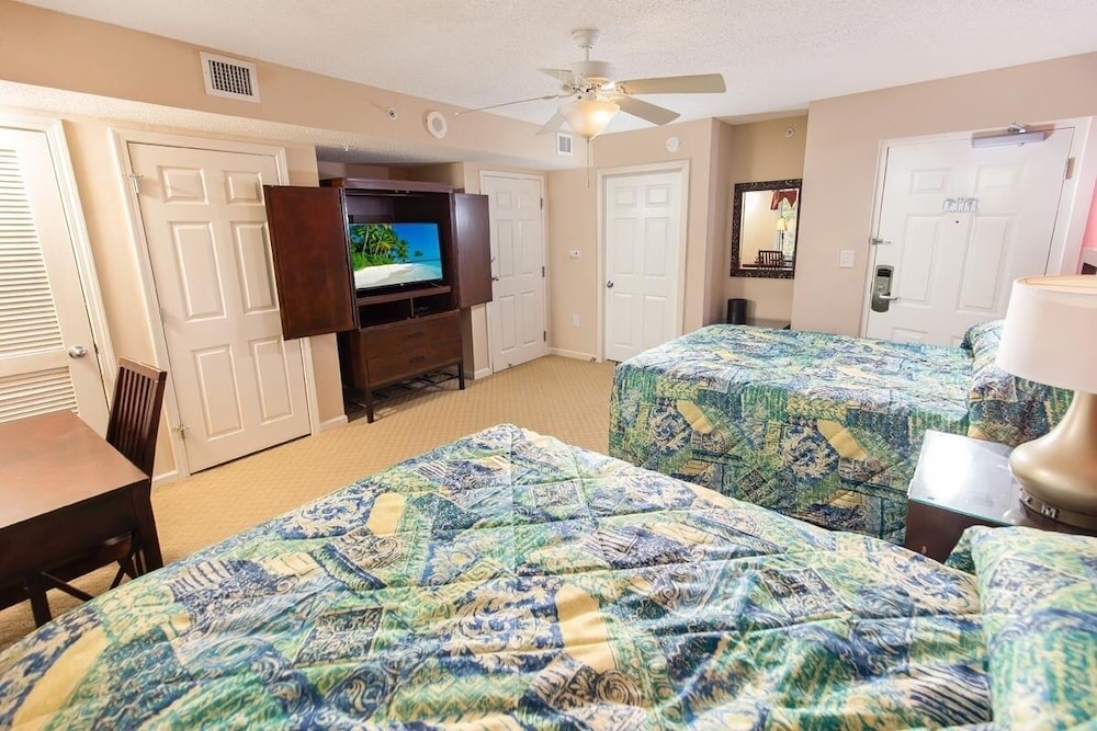 Yacht Club 2-805 3 Bedroom Condo