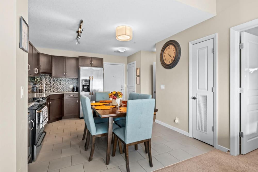 Modern Calgary Apartments - Calgary 1320 1St SE 1503 P4 2Bd 2bath - Image 5