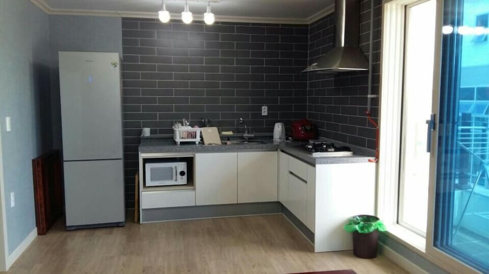 Namu Guesthouse & Pension - Hostel