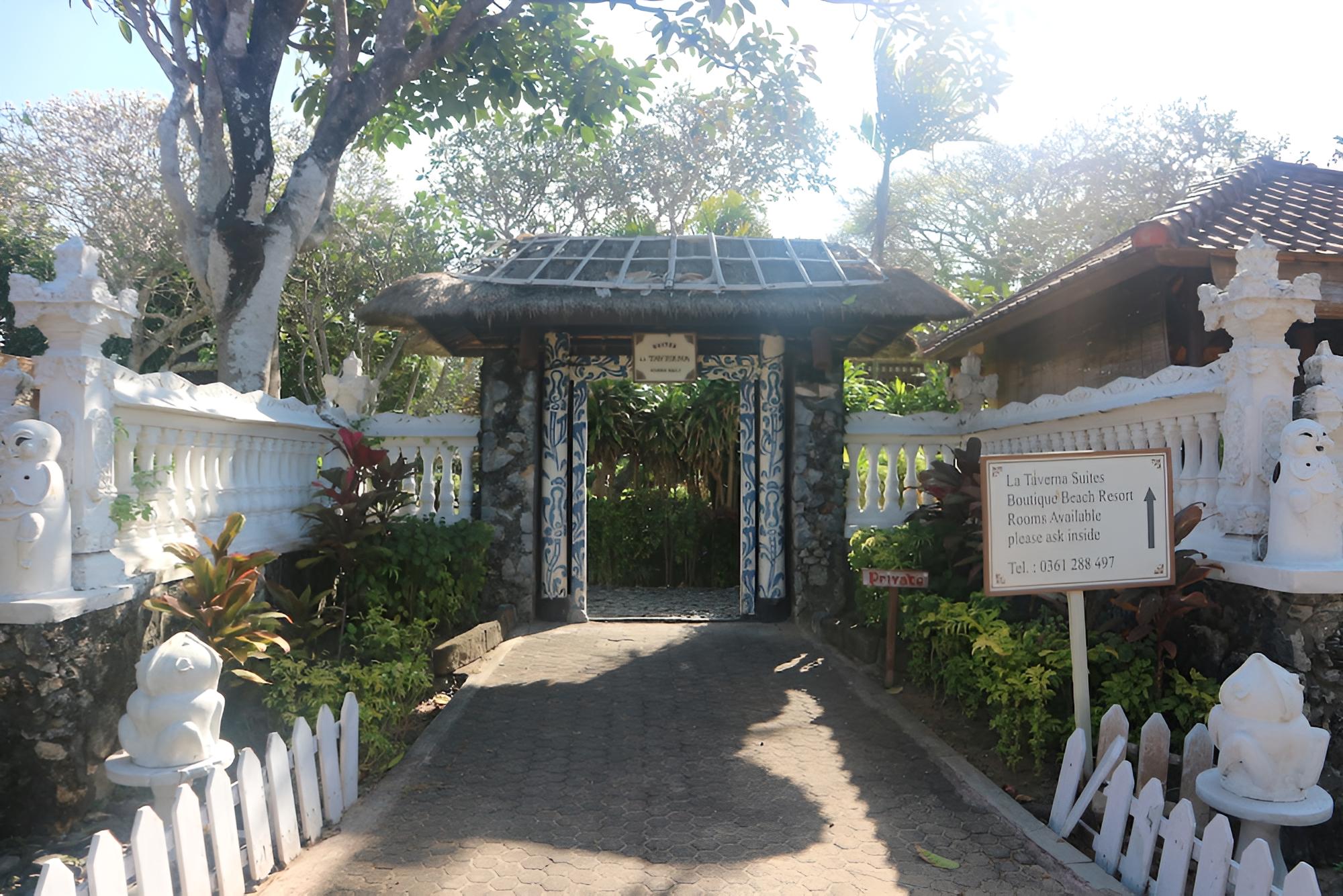 La Taverna Suites