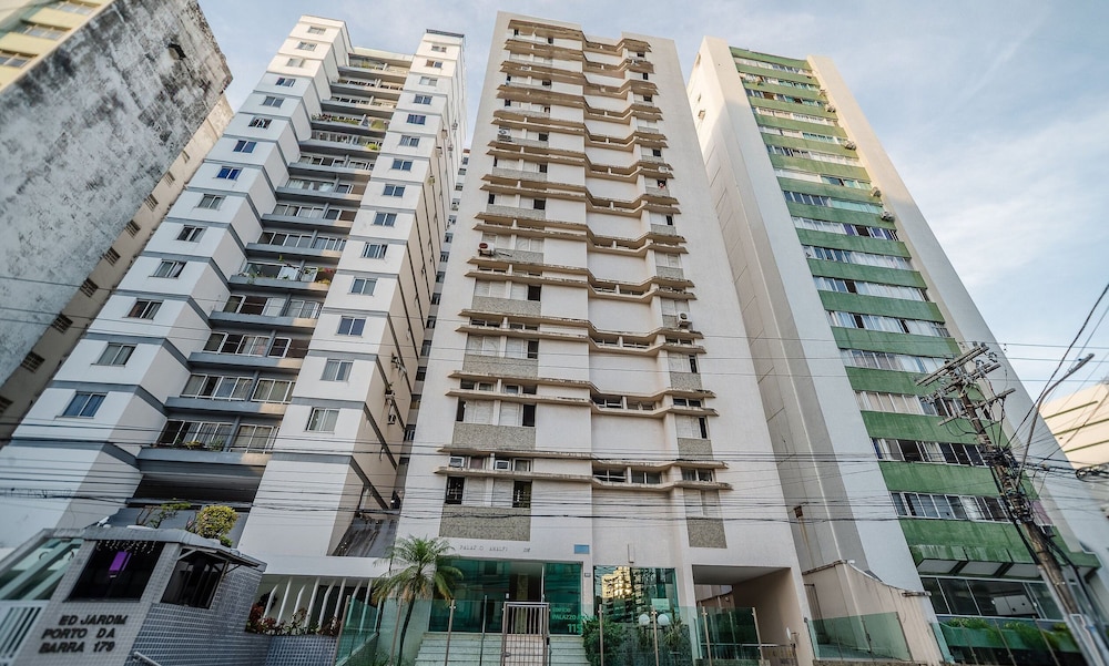 Live Barra: Apt 400m From the Beach Pai0303