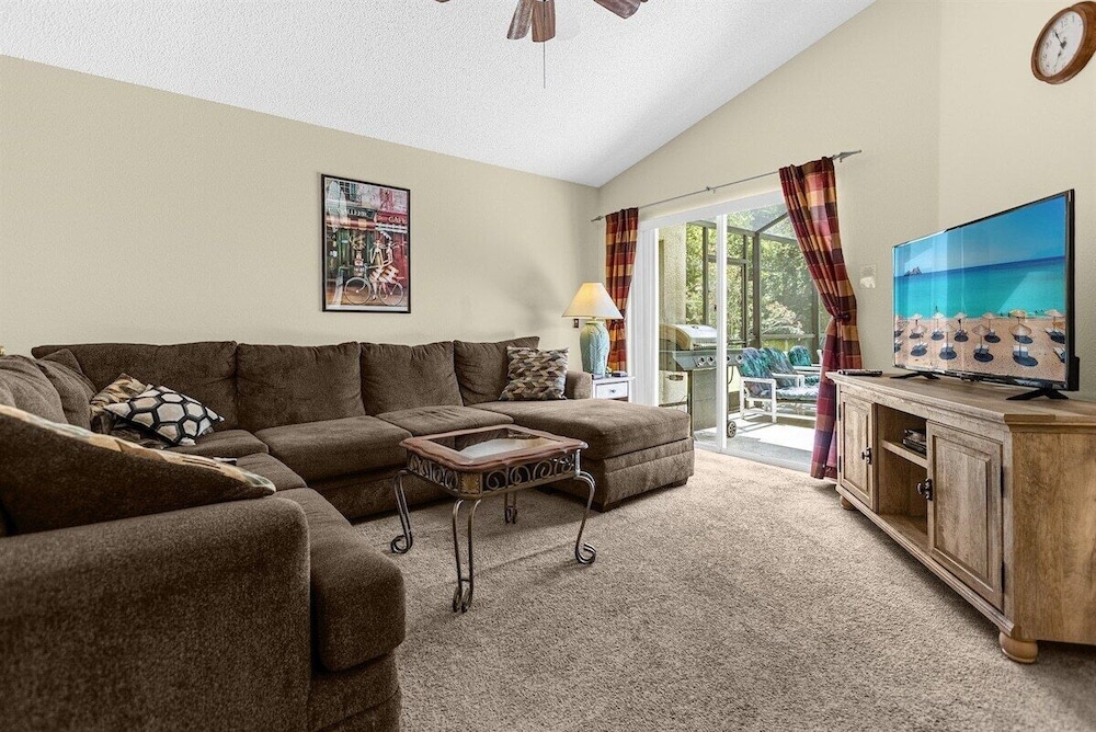 Lake Berkley Villas Swanky