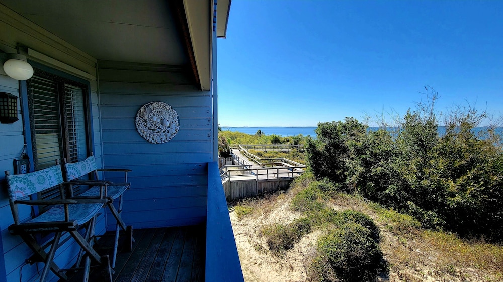 Beach Racquet B by Tybee Vacation Rentals