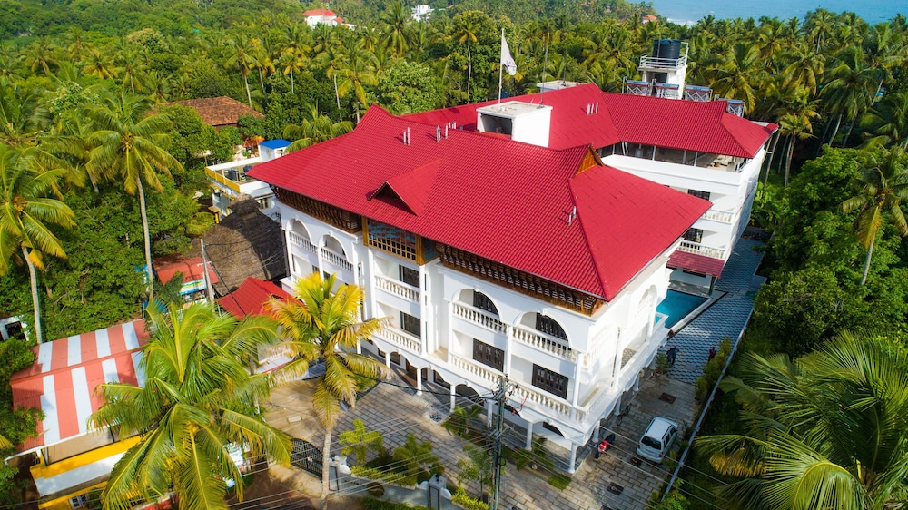 Sajjoys Hotel