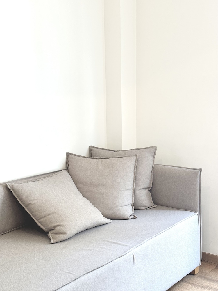 Voulis Best Globle Home