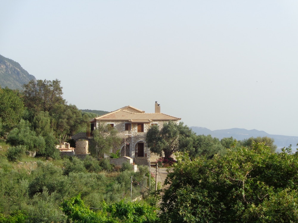 Menina Farm