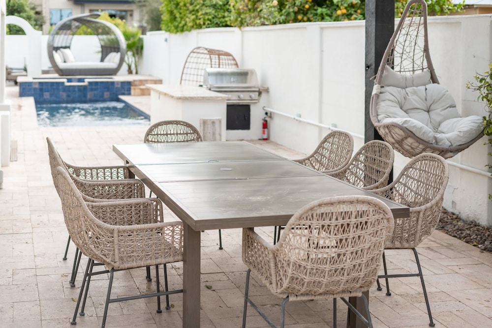 The Casa Del Sol Experience - Old Town Villa