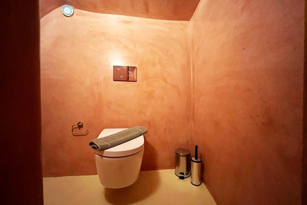 The Commander s House