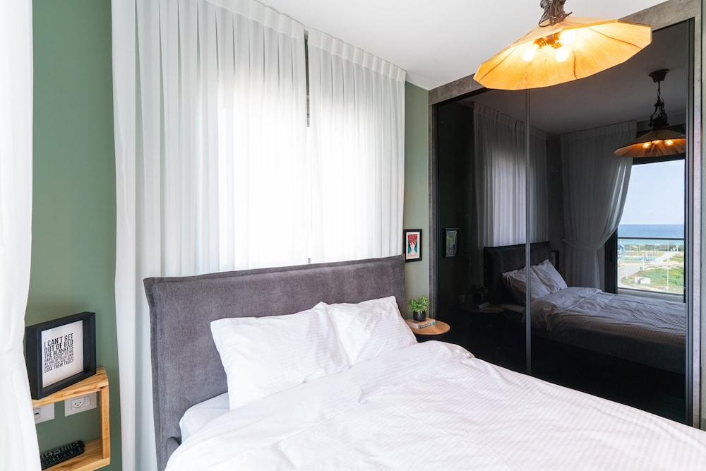 Sunny Haven Sea View Escape by Sea N Rent view 5