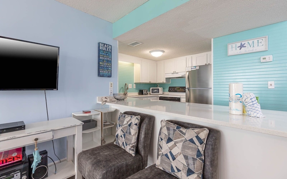 Island Winds West 473 2 Bedroom Condo