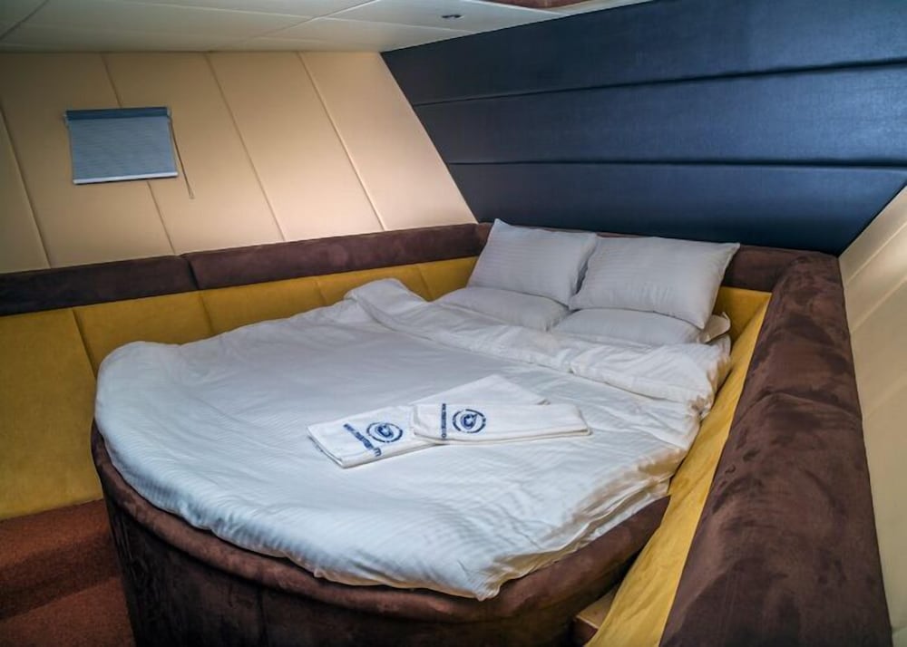 Rubba Luxury Yacht