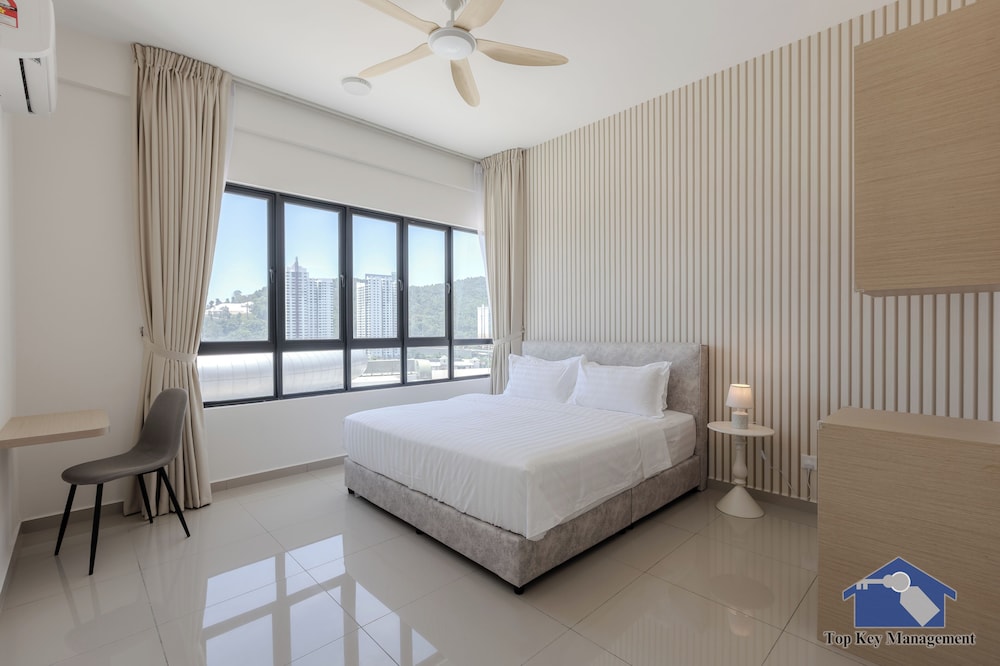 Sunshine Residence Suites