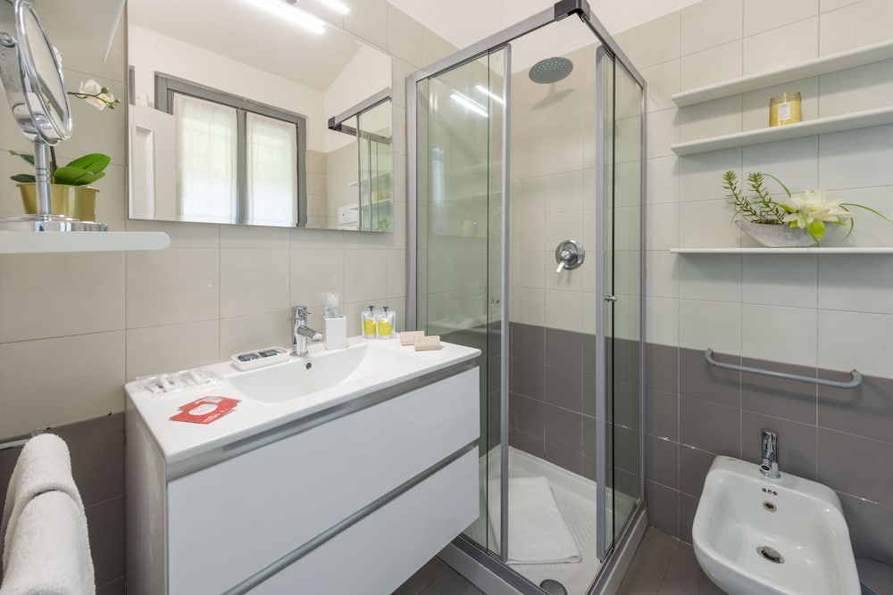 Milan Royal Suites & Luxury Apartments