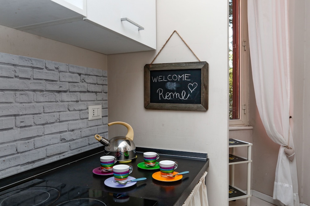 American Uni 2Br Lovely Apt