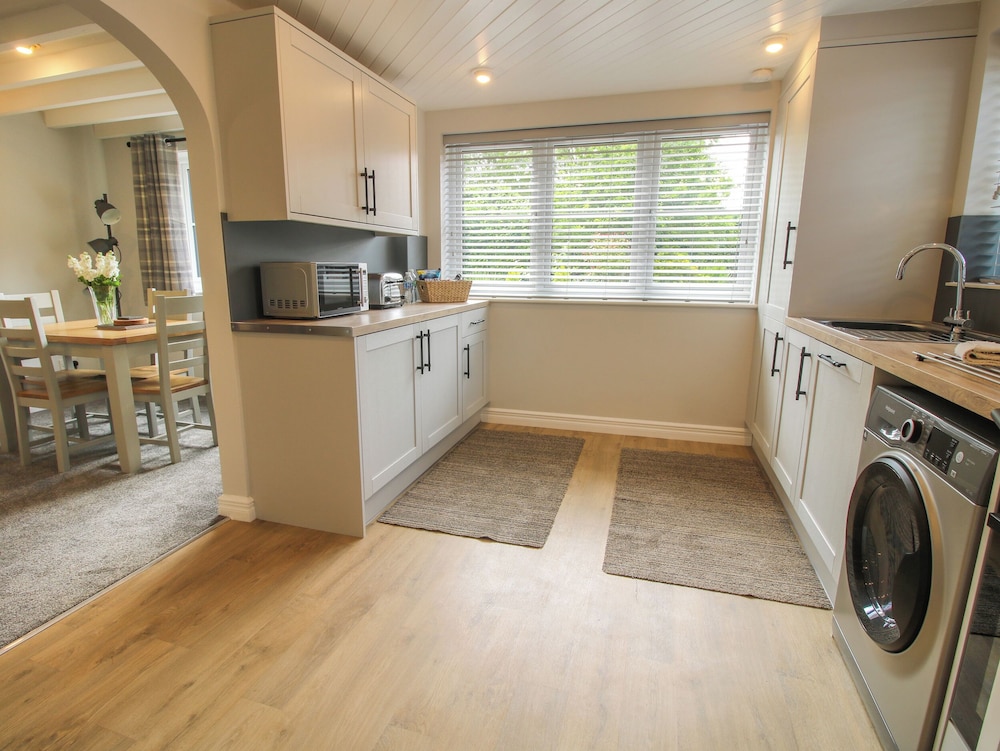 1 Clarkes Lane
