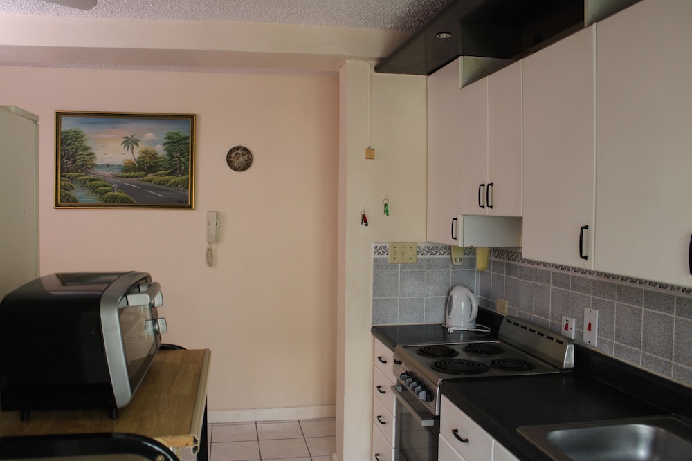 Finest Accommodation Marley manor