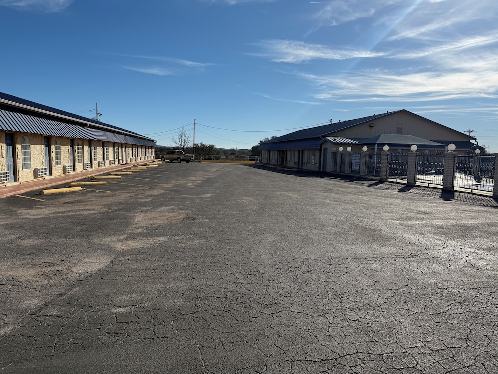 Rodeway Inn Llano