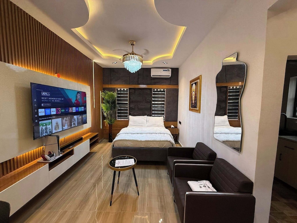 Glitaz Apartment