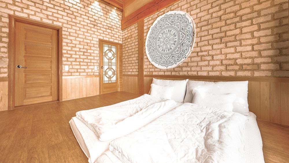 Yangpyeong Agni Choshi Mae Hanok Stay
