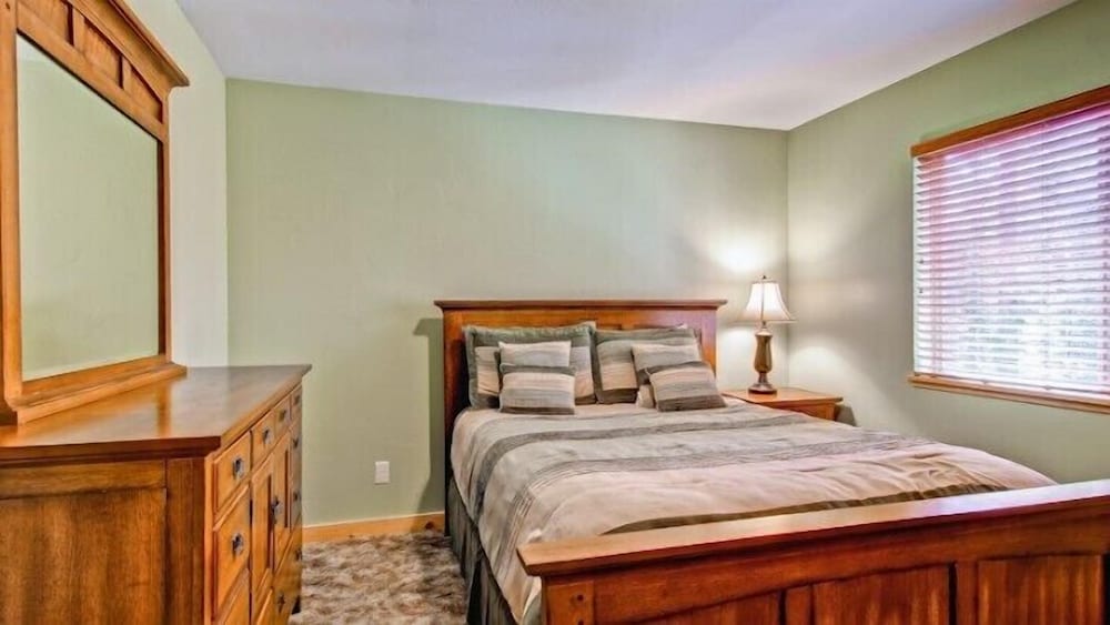 Scenic Wonders Sequoias 3 Bedrooms view 4