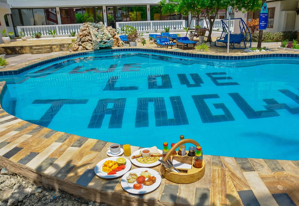 Best Western Jangwani Sea Breeze Hotel