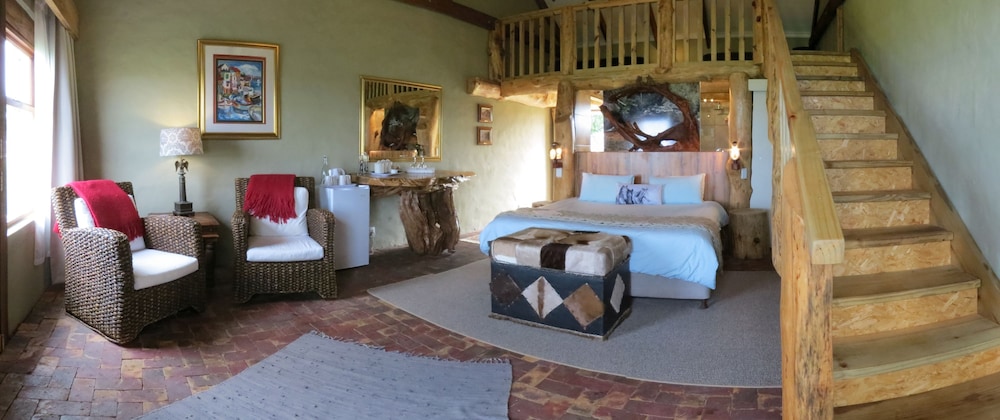 T'Niqua Stable Inn