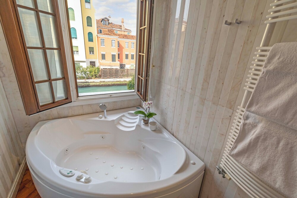 Tolentini Terrace by Wonderful Italy