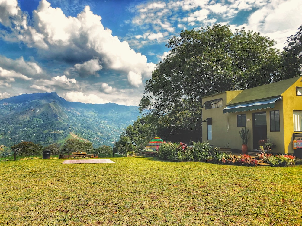 Botanico Glamping view 2
