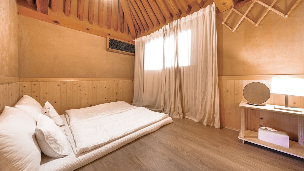 Yangpyeong Agni Choshi Mae Hanok Stay