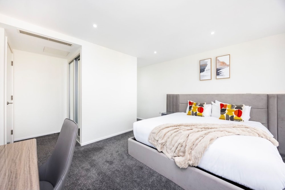Austin David Apartments - Blue Cove