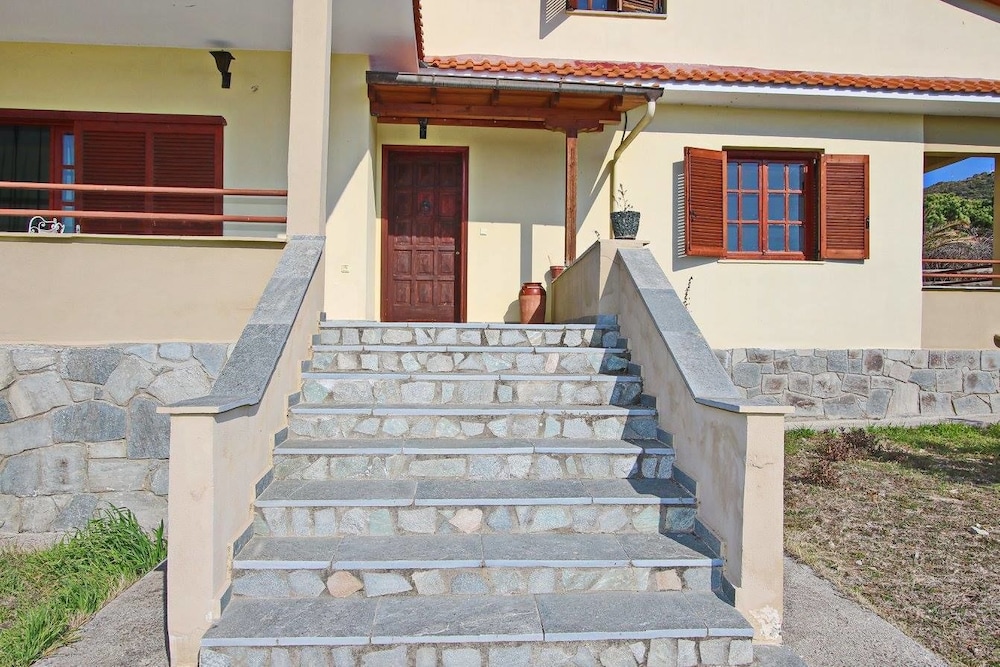 Pantso Villa