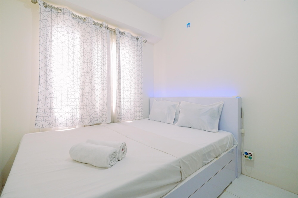 Well Furnished and Homey 2BR Podomoro Golf View Apartment