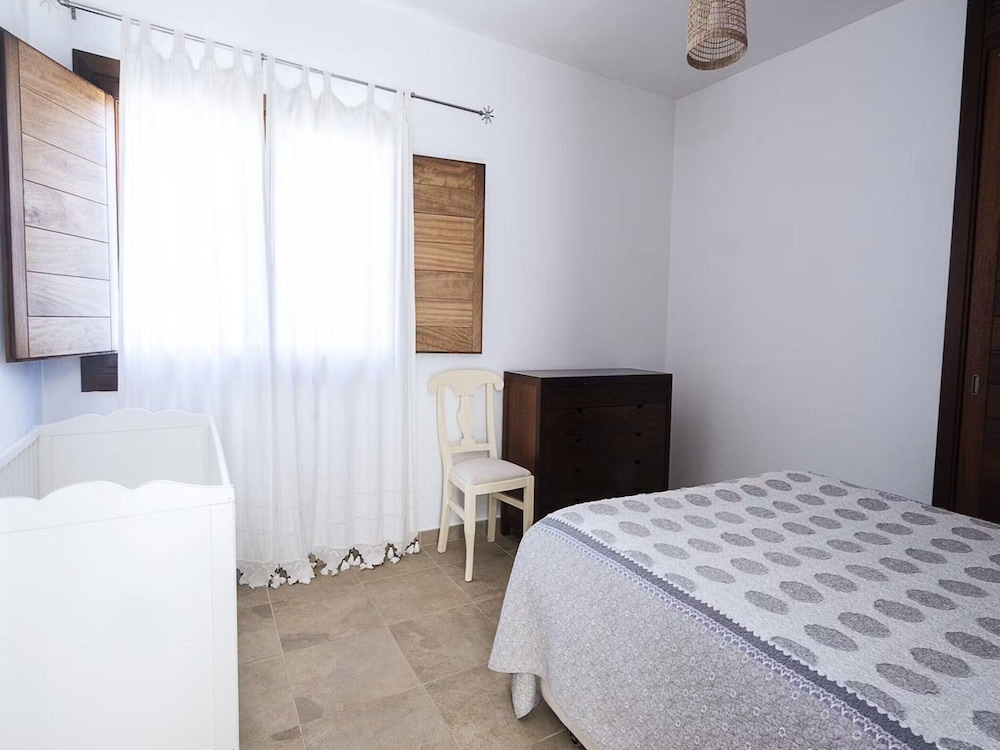 Spacious Villa With Games Area