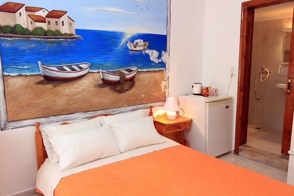 Symi Center
