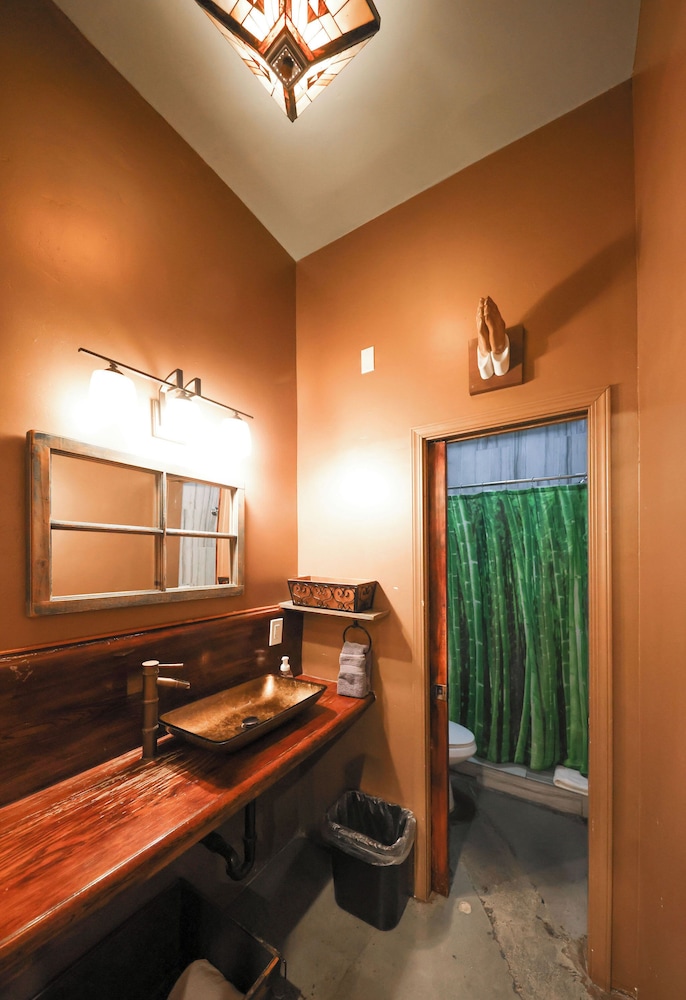 Bamboo Loft 6BR