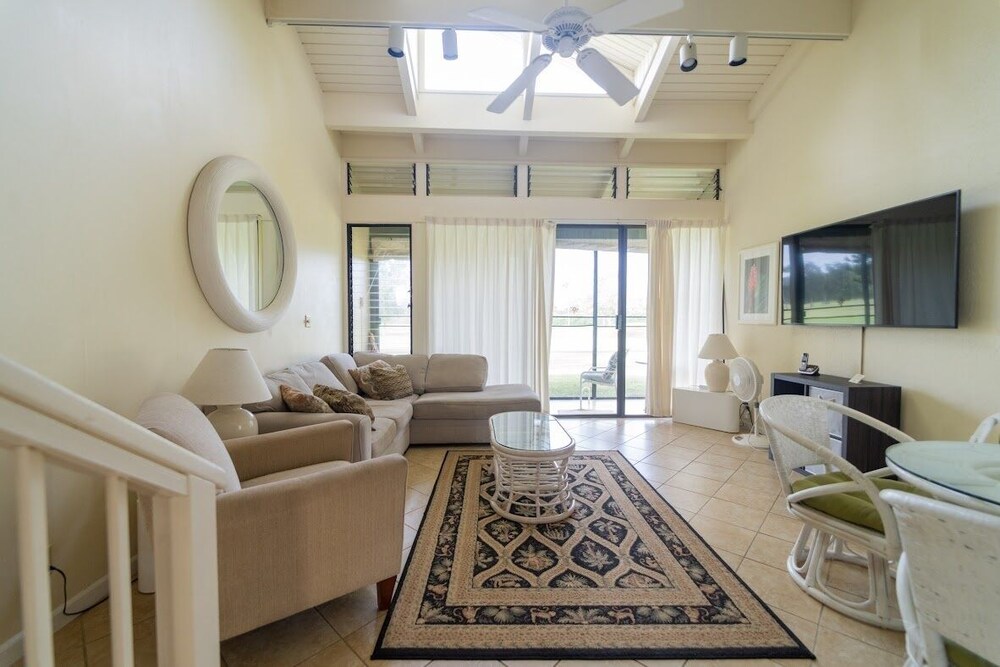 Turtle Bay Bird Of Paradise**ta-052128819201 2 Bedroom Condo by RedAwning