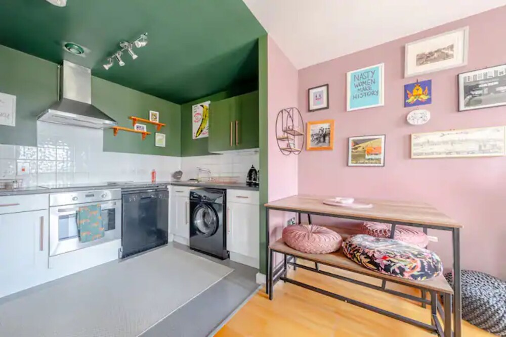 Stunning & Chic 1 Bedroom Flat - Plaistow!