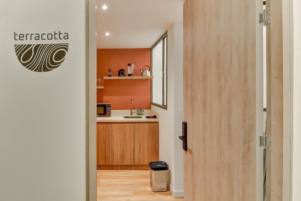 w Beautiful 1BR Retreat in Vibrant Zona T