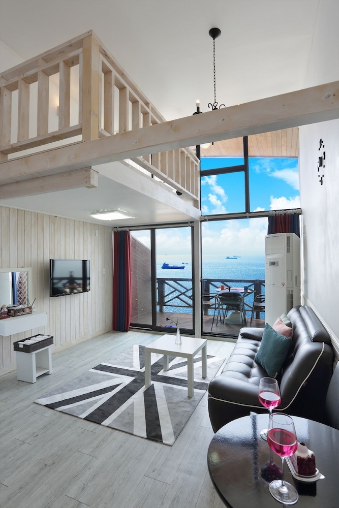 Healing View Pension