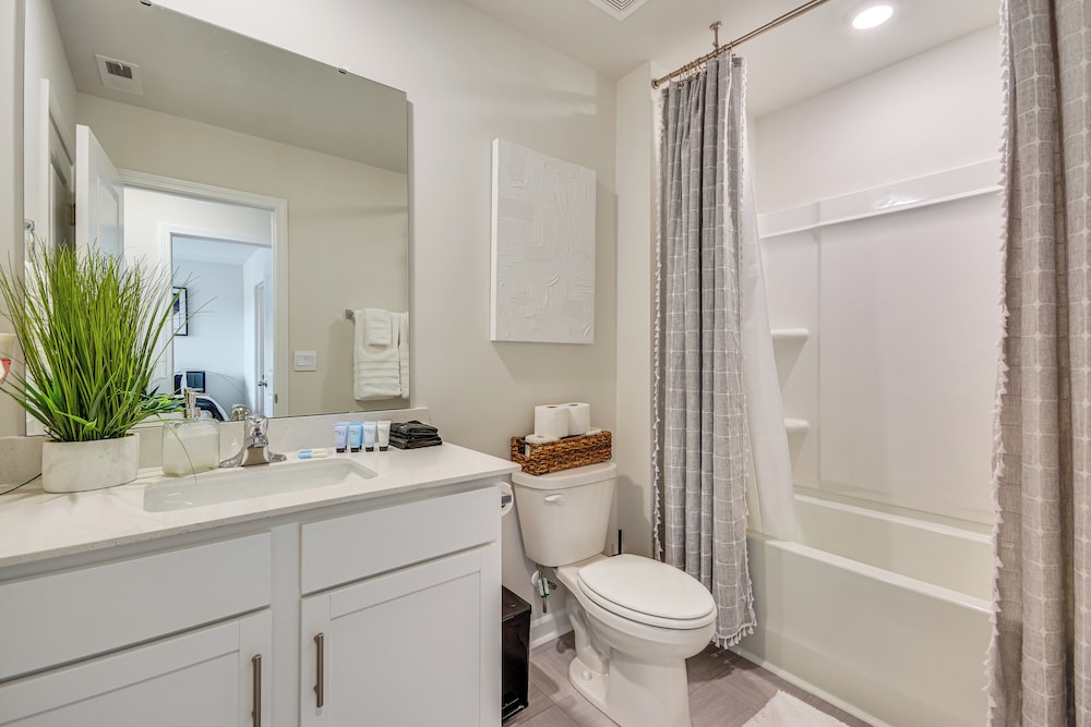 Modern Townhome w/ Private Yard in Kernersville!