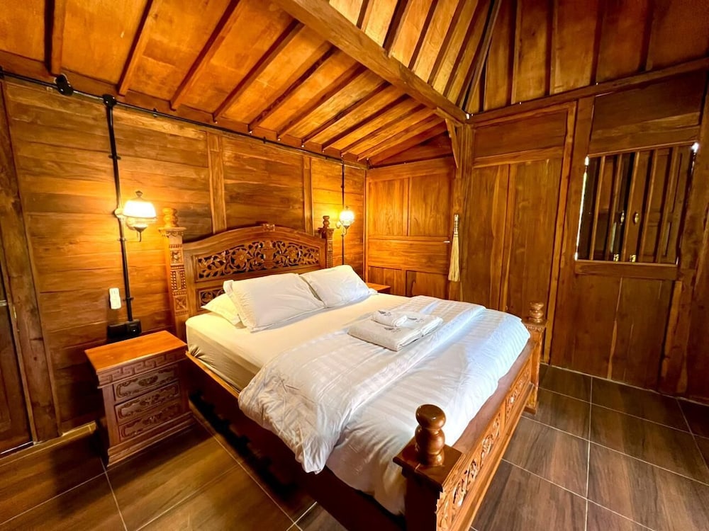 Nglaras Resort Yogyakarta